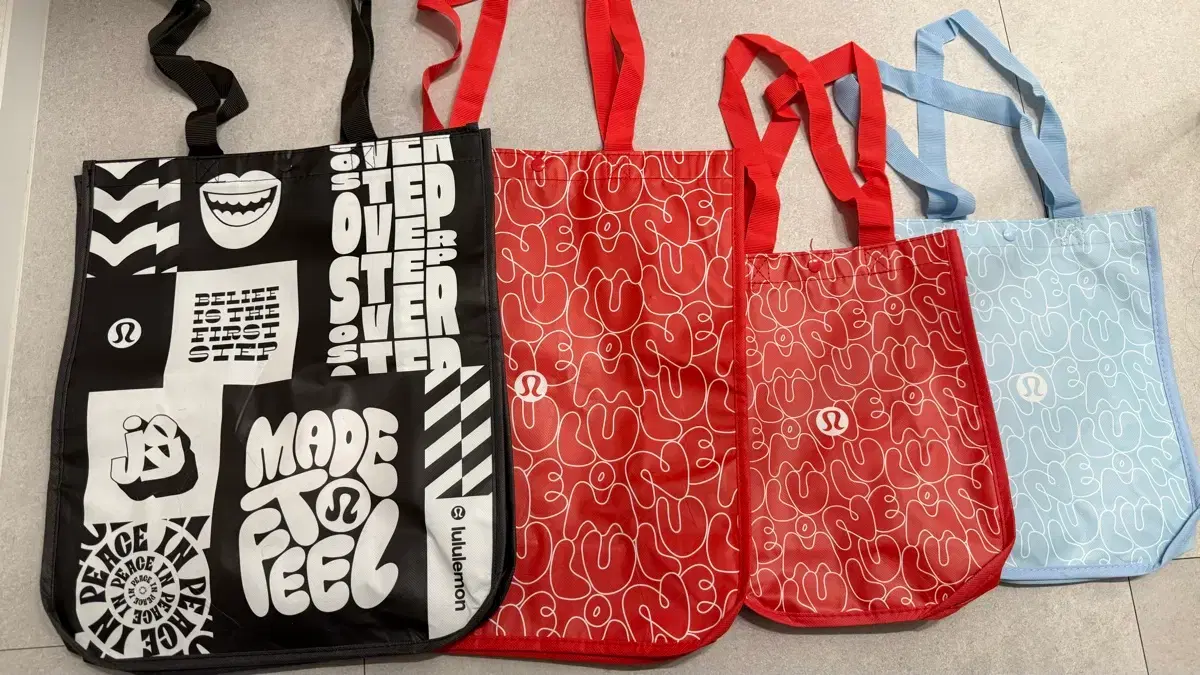 https://media.bunjang.co.kr/product/410448346_1_1779800270_w{res}.jpg